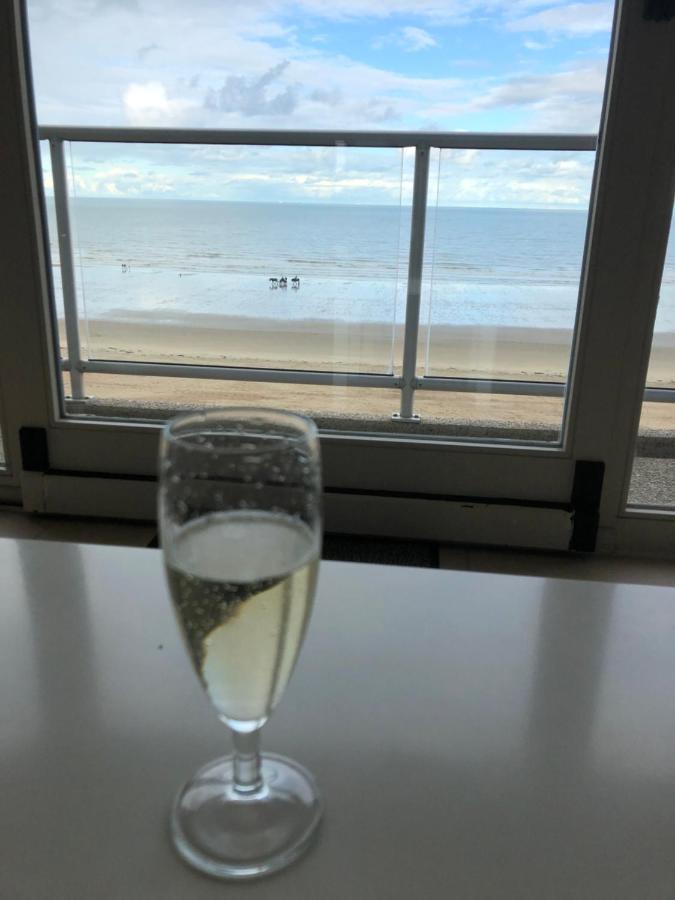 Westende Zeezicht Middelkerke Esterno foto